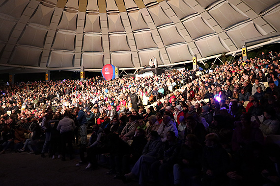„Ich Troje” show na fina wielkiego jubileuszu winoujcia