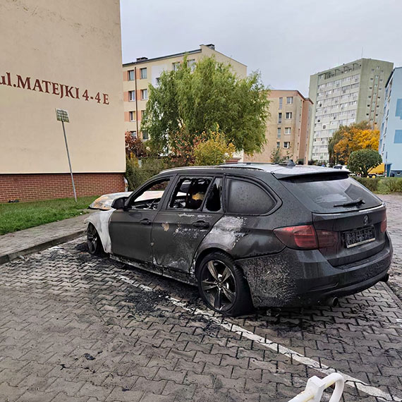 W nocy spłonęło BMW przy ulicy Matejki