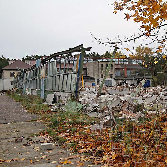 Rozpoczęło się wyburzanie budynku przy Karsiborskiej. Tu powstanie nowa Komenda Policji