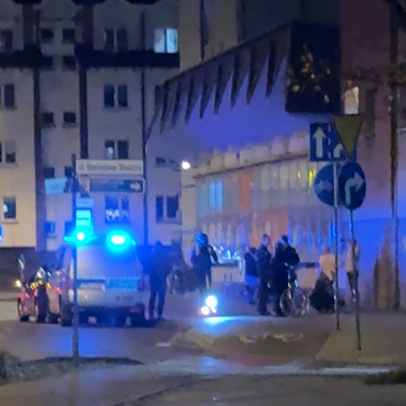 Zareagowali, wezwali policję. Zwierzę miało być bite