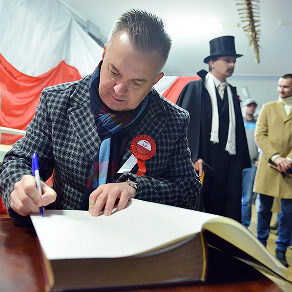 Szabla Paderewskiego i bezcenne pamiątki. Muzeum Rybołówstwa otworzyło wyjątkową wystawę