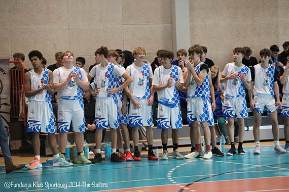Emocje, energia i wietny start sezonu koszykarskiej druyny The Sailors winoujcie U16