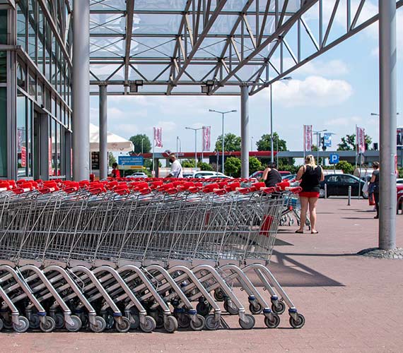 Dyskonty coraz mocniej dochodzą do ściany. Widać to wyraźnie po najnowszych wynikach ze sklepów