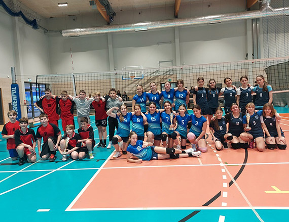 Igrzyska dzieci w piłce siatkowej dziewcząt i chłopców