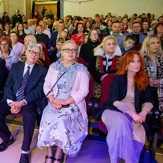 �winouj�cie �wi�tuje 40-lecie szko�y muzycznej. Wielka gala w MDK. Zobacz film!