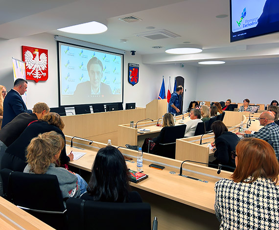 Stop hejt! Warsztaty edukacyjne dla dyrektorów, pedagogów i psychologów