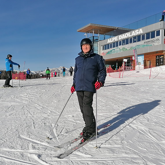 Jak wypoczywa pan Józef Dubaniewicz. Pozdrowienia ze słonecznych Alp dla czytelników