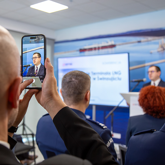 Strategiczna inwestycja, realna niezależność - 10 lat Terminala LNG w Świnoujściu