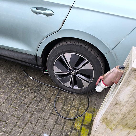 Tani pr�d w Porcie Jachtowym? Czytelnicy pokazuj�, O�rodek Sportu t�umaczy zasady