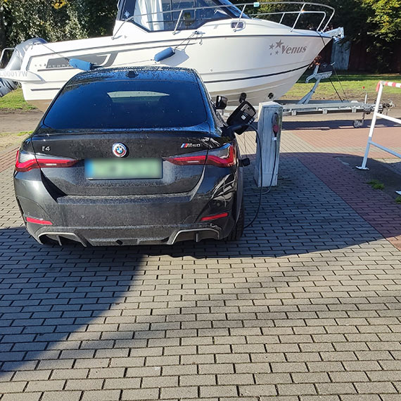 Tani pr�d w Porcie Jachtowym? Czytelnicy pokazuj�, O�rodek Sportu t�umaczy zasady