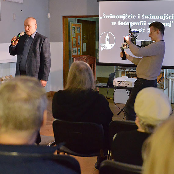 Świnoujście i świnoujścianie w fotografii własnej. Spotkanie pełne wspomnień i pytań w Muzeum Rybołówstwa Morskiego [4]