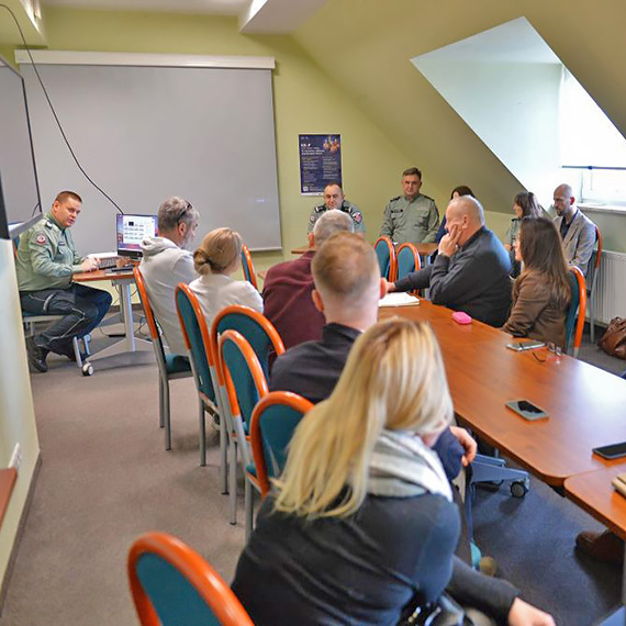 Zachodniopomorska KAS: Spotkanie z przedsi�biorcami w sprawie konsolidacji odpraw celnych w Szczecinie