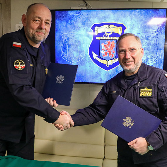 Zmiana warty na Ba�tyku – polscy marynarze kontynuuj� misj� w zespole NATO