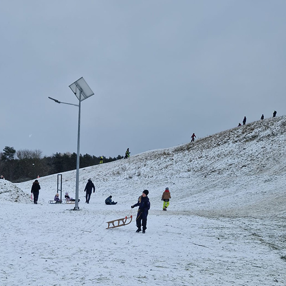 Górka po tunelu miała być atrakcją. Dziś budzi obawy o bezpieczeństwo dzieci [1]