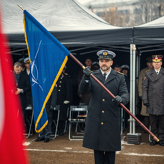 Polacy na czele Sta�ego Zespo�u Si� Obrony Przeciwminowej NATO Grupa 1