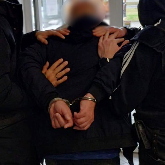 KAS i CBŚP rozbiły zorganizowaną grupę przestępczą, która prała pieniądze i wystawiała puste faktury VAT