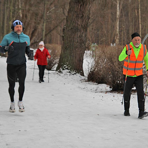 Zimowa aura na 434. parkrunie