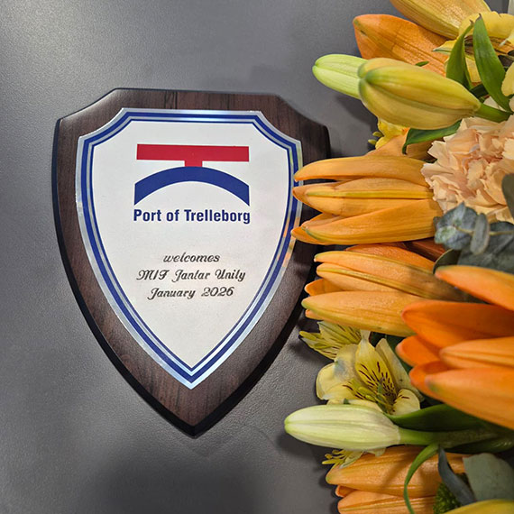 Jantar Unity bezpiecznie dopłynął do Trelleborga i właśnie wraca do Świnoujścia [2]