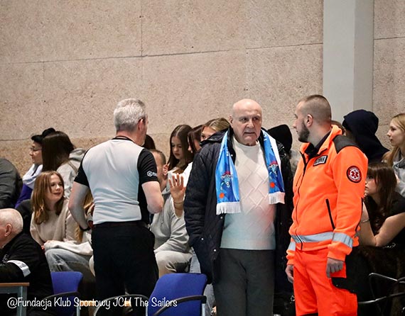 Koszykarski weekend w �winouj�ciu. Wygrana U19 i pierwsza pora�ka U16