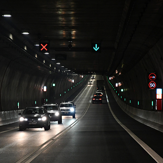 Nocne utrudnienia w tunelu. Będzie ruch wahadłowy