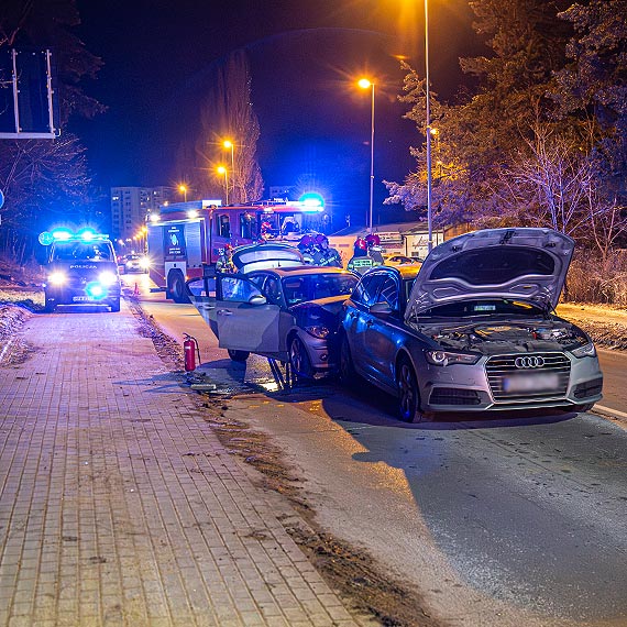 BMW uderzy�o w Audi przy Aldi na ulicy Karsiborskiej