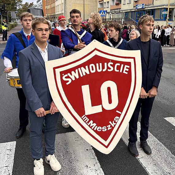 Jubileusz 80 lat i bal absolwentów na finał