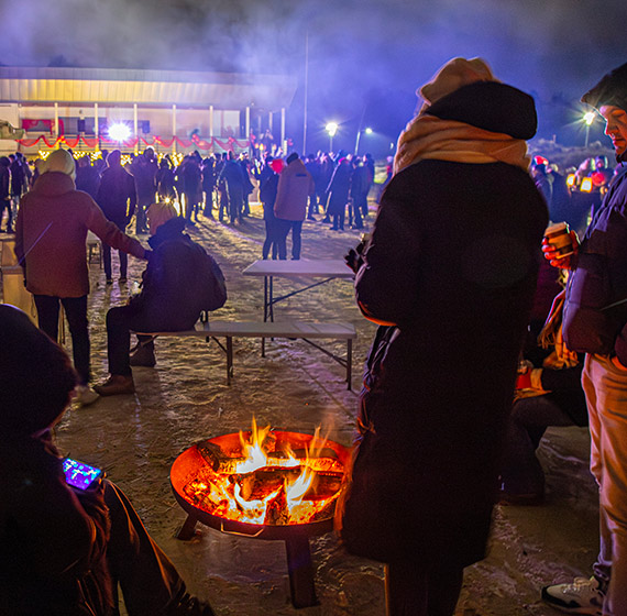 Walentynkowa pota�c�wka rozgrza�a zimn� pla��. Zobacz film! 