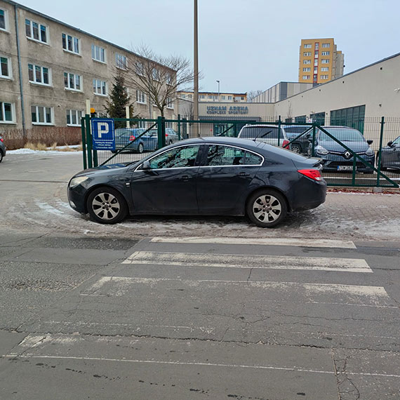 Absurd przy Uznam Arenie