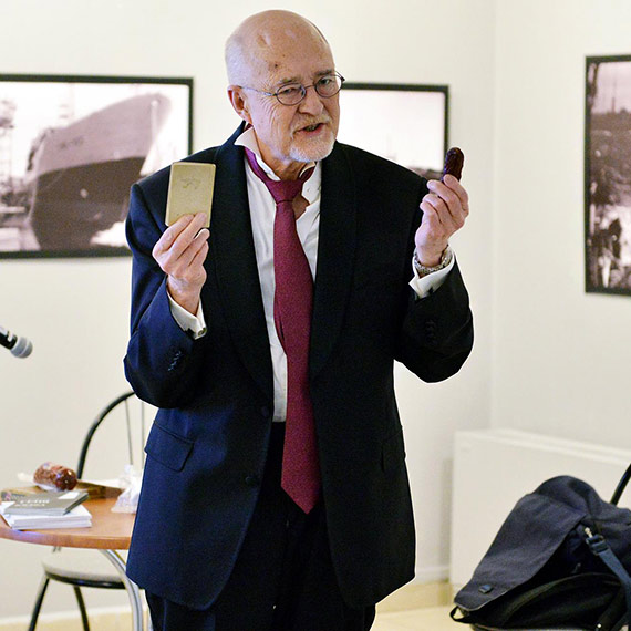 PPDiUR „Odra”-archiwalne fotografie, proza życia rybaków i… natchniona poezja. Galeria „Art” podjęła próbę zmieszania żywiołów, nazbyt chyba odważnie!