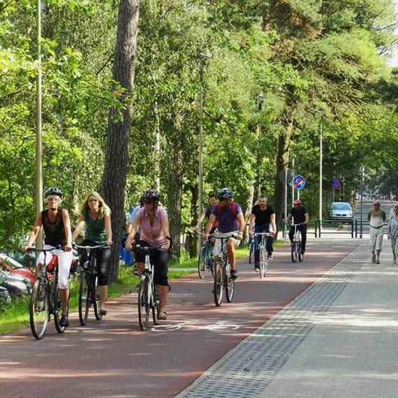 Zatraci� si� w Uznamie tak�e po sezonie