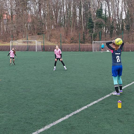 Mistrzostwa Miasta Świnoujście w piłce nożnej dziewcząt i chlopców w ramach Igrzysk Dzieci