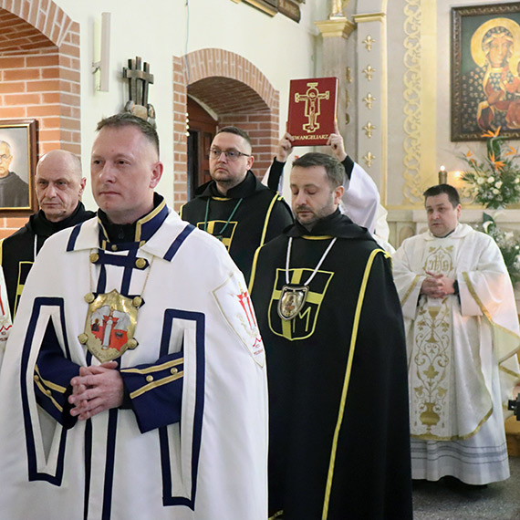 Od czwartkowej mszy świętej wieczerzy pańskiej rozpoczęły się obchody Triduum Paschalnego; męki, śmierci i  zmartwychwstania Chrystusa [1]
