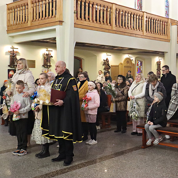 Od czwartkowej mszy świętej wieczerzy pańskiej rozpoczęły się obchody Triduum Paschalnego; męki, śmierci i  zmartwychwstania Chrystusa [2]