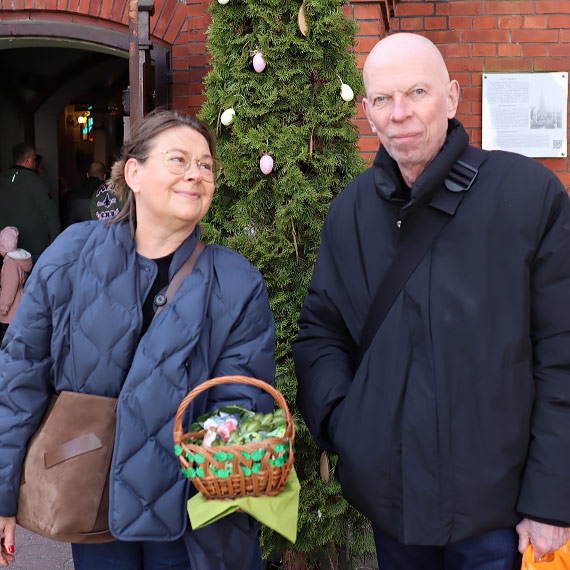 Świnoujścianie tłumnie święcą pokarmy na Wielkanoc