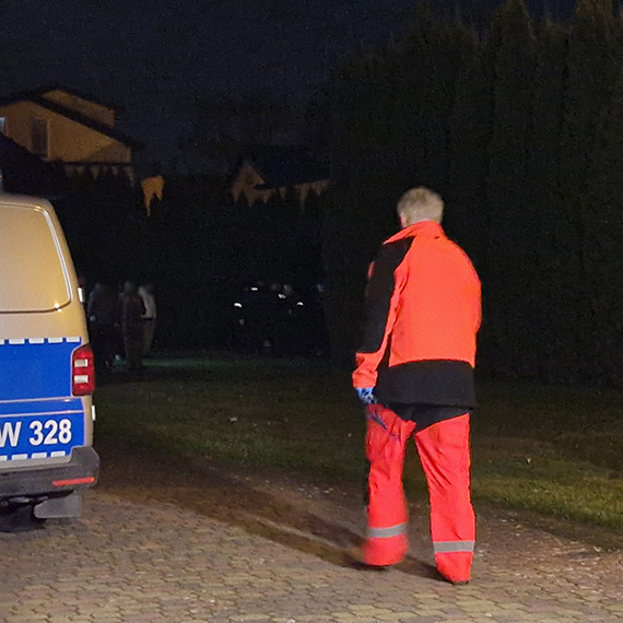 Po petardzie ruszy� po piwo. Po chwili le�a� ranny na posesji przy Wielkopolskiej