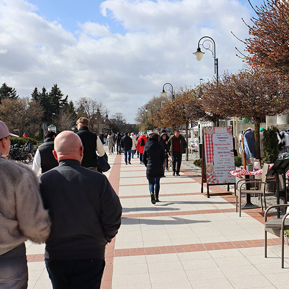 Wyjątkowo chłodny drugi dzień świąt nad morzem