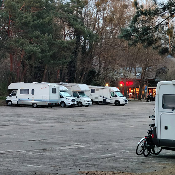 Kamperowo przy Ba�tyckiej - wielkanocny zlot na skraju �winouj�cia