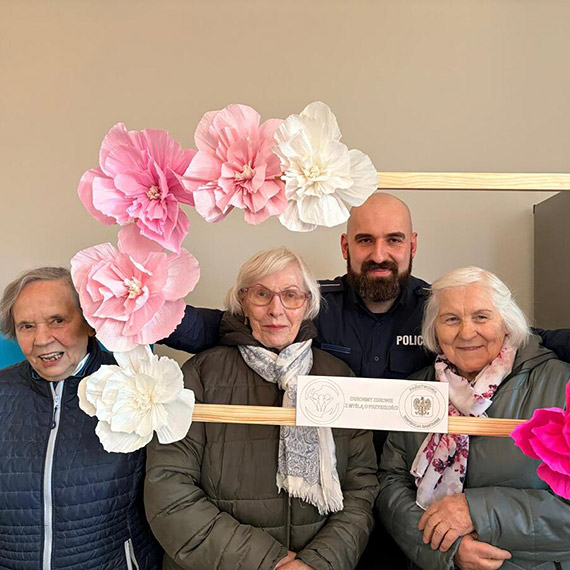 Cyberprzestępcy nie śpią – bądź o krok przed nimi! [1]