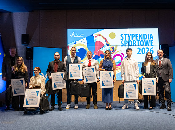 Sportowe talenty ze stypendiami Marsza�ka Wojew�dztwa. Wsparcie dla 50 m�odych os�b