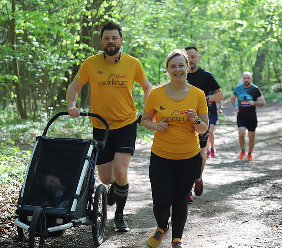 Bia�o-czerwony 446. parkrun