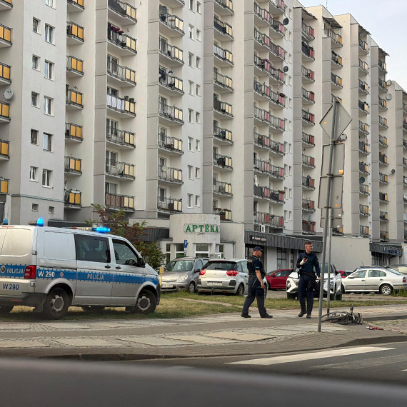 Potrącenie przy Chrobrego. 66-letnia kobieta trafiła do szpitala