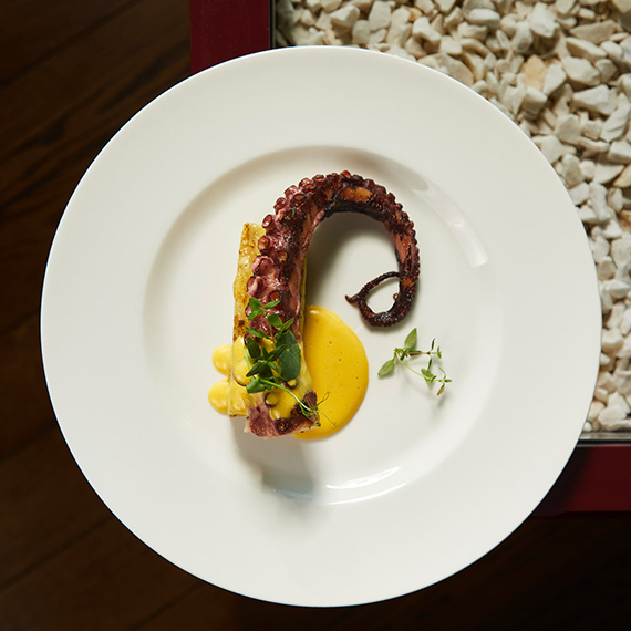 ¦winouj¶cie smakuje Michelin. Oyster i Polonaise w przewodniku Michelin 2026