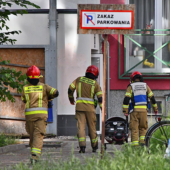 Czujka dymu uratowała sytuację. Strażacy interweniowali przy ulicy Krzywej