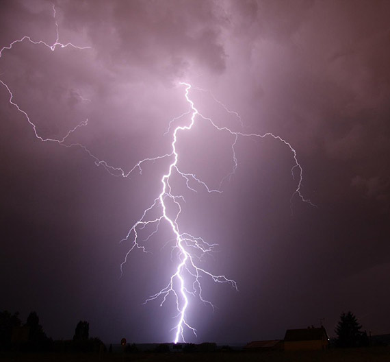 Weekend pod znakiem upa�u i burz. Gwa�towne zjawiska w prognozach