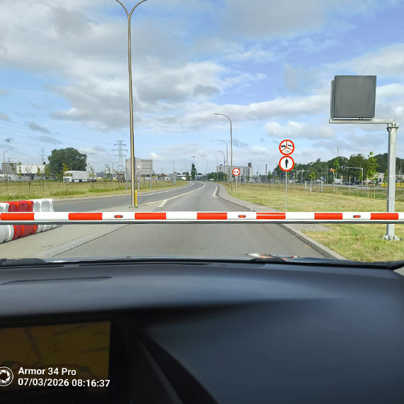 Rowerzystka zablokowała tunel. Ruch został wstrzymany w obu kierunkach
